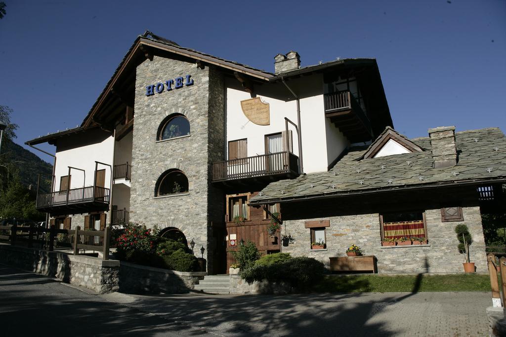 Hotel Chalet La Meridiana Saint-Pierre Exterior photo